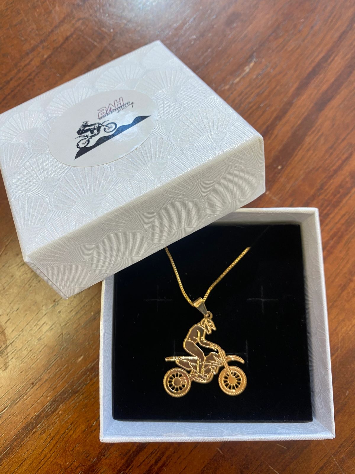 Elegant 14K gold-plated Motocross Necklace: Perfect gift for motocross lovers. Adjustable chain, nickel-free, lead-free, beautifully packaged. Final sale. Buy Now!